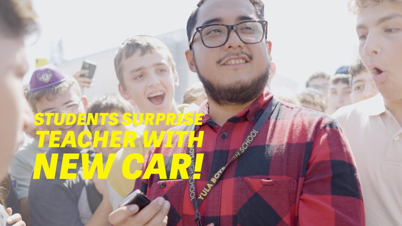 Ученики удивили замечательного учителя новым транспортом! 🚗