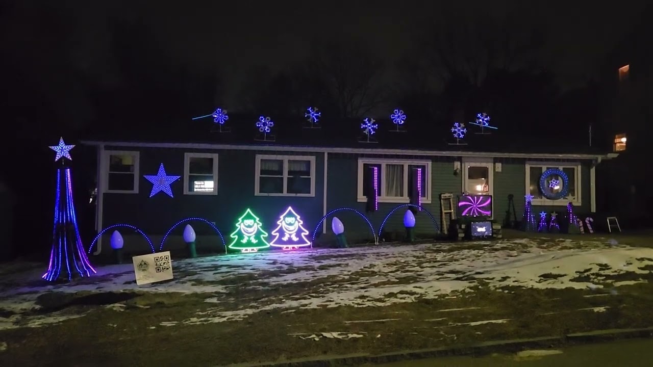Lights on Lilian   2025 Christmas -  God Rest Ye Merry Gentlemen -by Pentatonix
