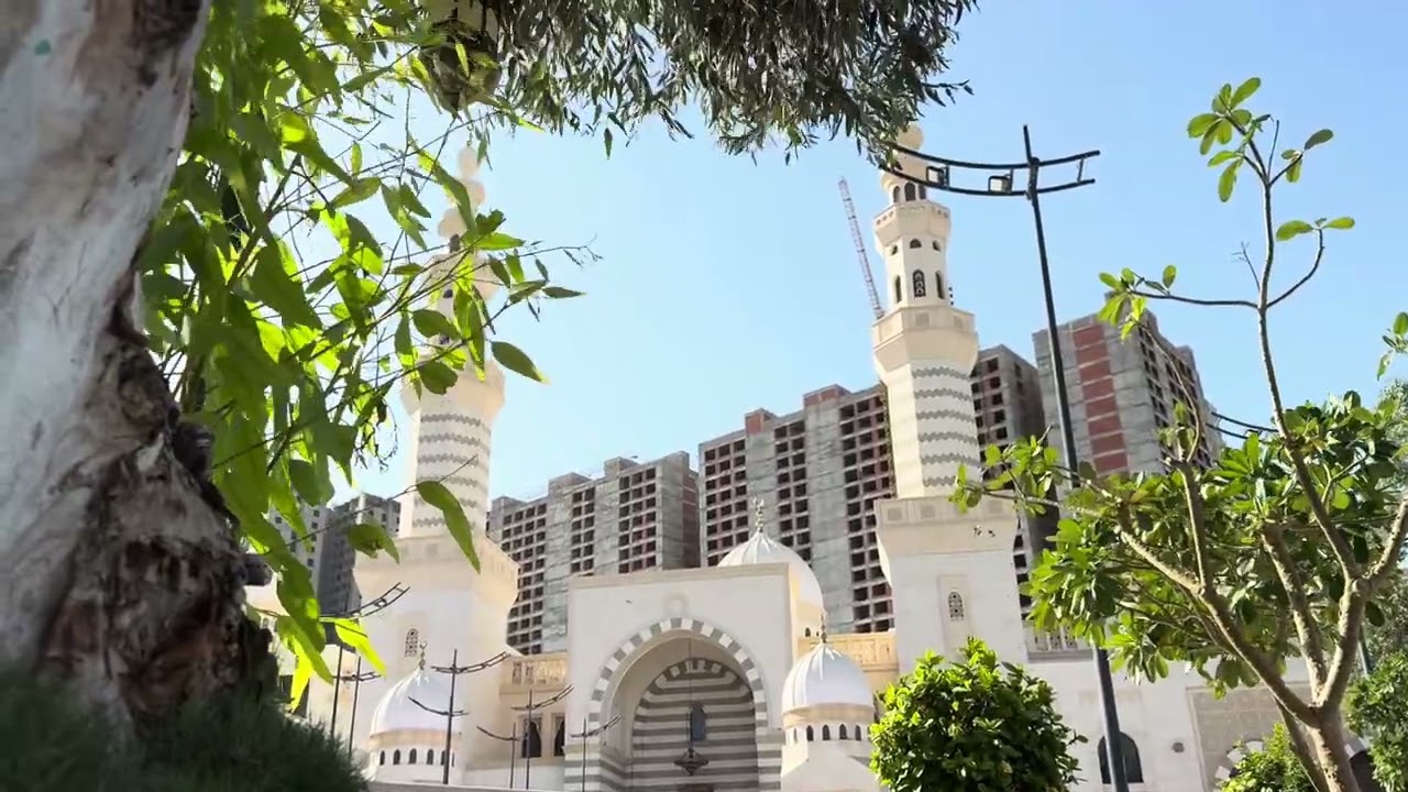 🕌 محاكيًا المؤذن علي ملا أذان العصر من جامع الراجحي بمكة للمؤذن سعيد آل زهير الاثنين 20 رمضان 1447هـ
