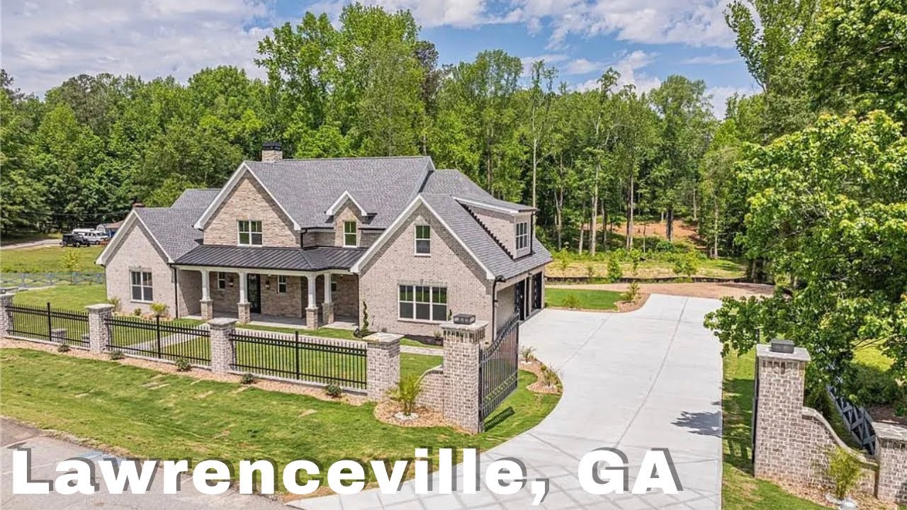 GATED NEW CONSTRUCTION HOME ON 2.5 ACRES W/ NO HOA