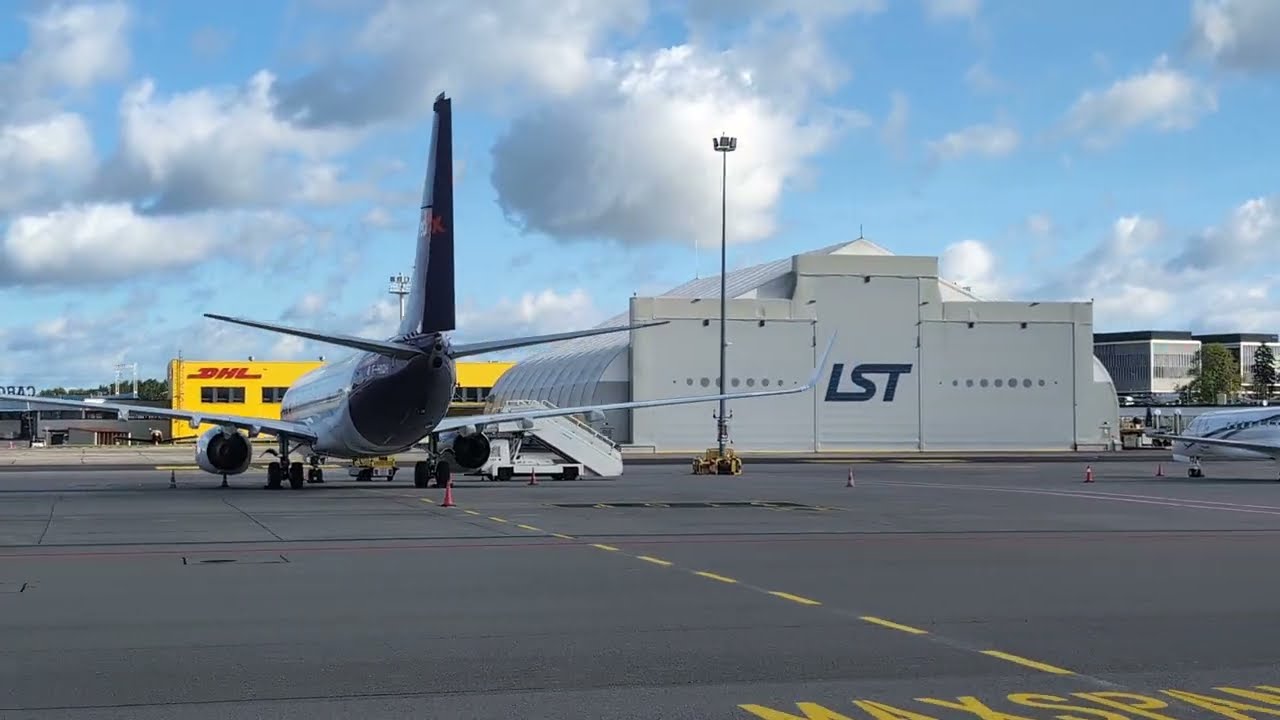 Nice Day Views of Taxi, TakeOff, ClimbOut from GDN Gdansk Airport in CityJet SAS CRJ900 2025.09.19