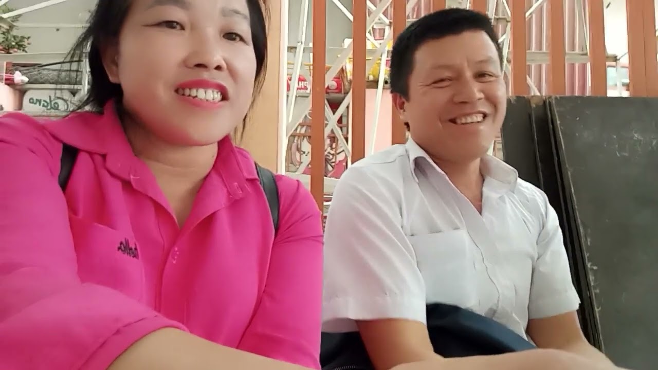 Bế tân & hồng thơm đi hội gặp nhau hát mọi người cùng nghe nhé 