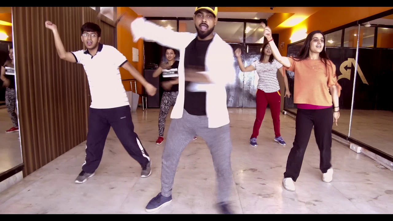 Happy Happy Video Song |DANCE CHOREOGRAPHY| Blackmail | ADDICTIVE RHYTHM| Choreography by VICKY