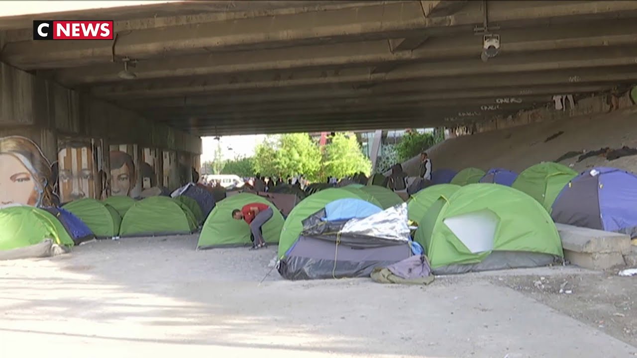 Les associations d'aide aux migrants d&eacute;noncent le manque de solution