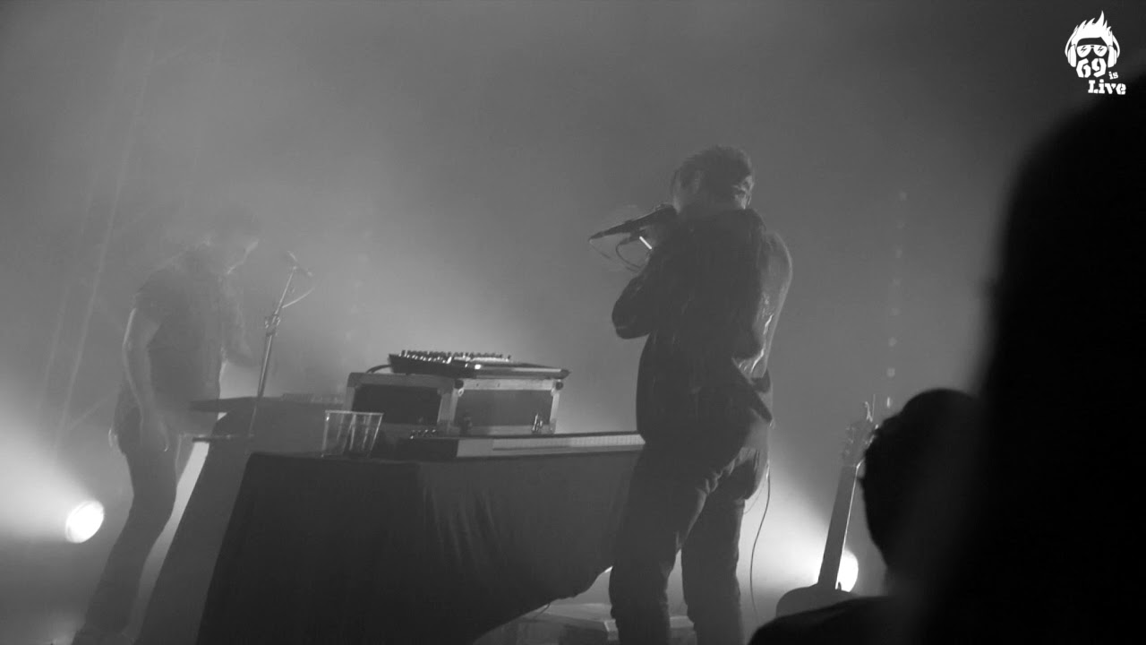 LOW ROAR • Tonight Tonight Tonight @ Marché Gare, Lyon (26.10.2017)