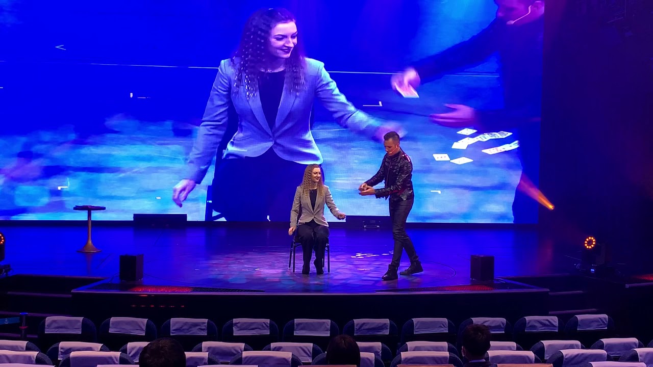 Dream cruise magic show 2021 Vincent Vignaud