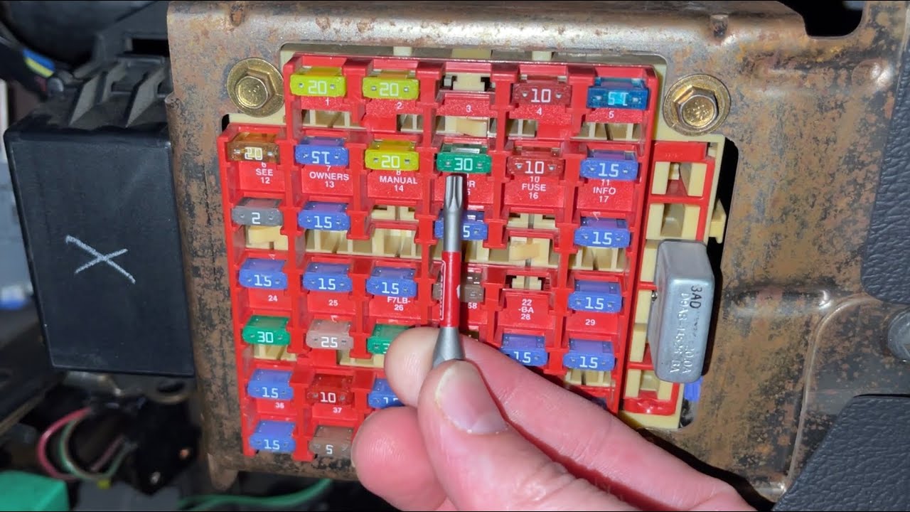 Ford Mustang Fuse Locations 99-04