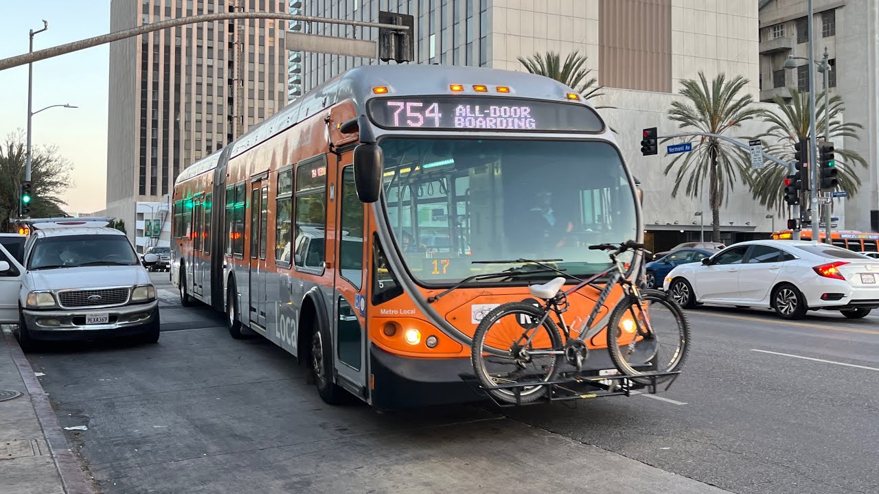 ⁴ᴷ⁶⁰ Classic! LA Metro 2007 NABI 60-BRT CNG #9536 on Rapid Route 754