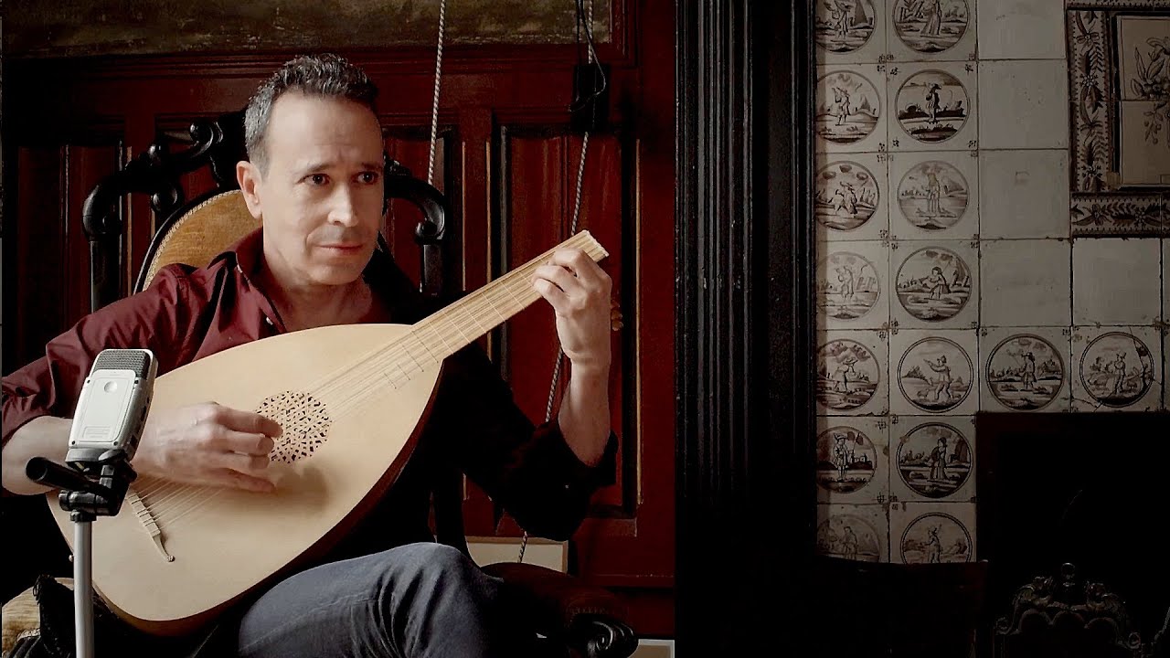 Lute chanson by Albert de Rippe: Pleurez mes yeux, played by Israel Golani