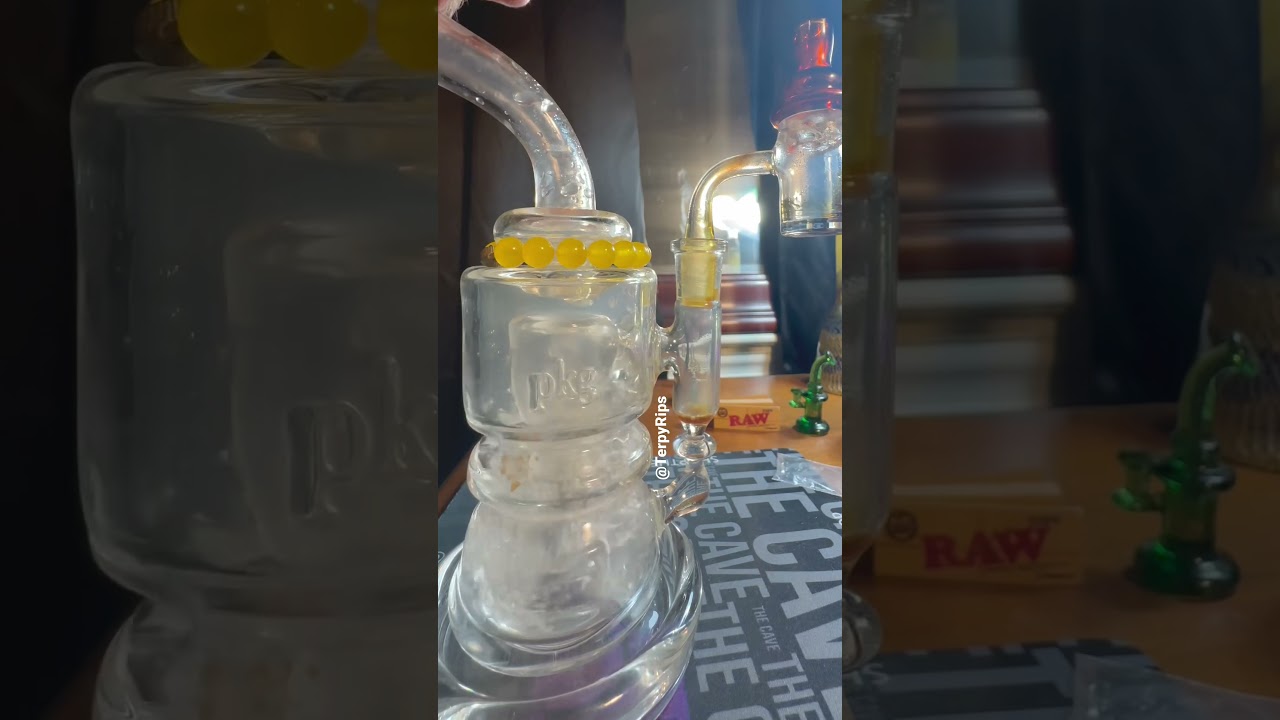 F*K BLINKERS #coldstart #420 #710 #dab #glassart #sesh #niche #asmr #borosilicate #hippie #thc #cbd