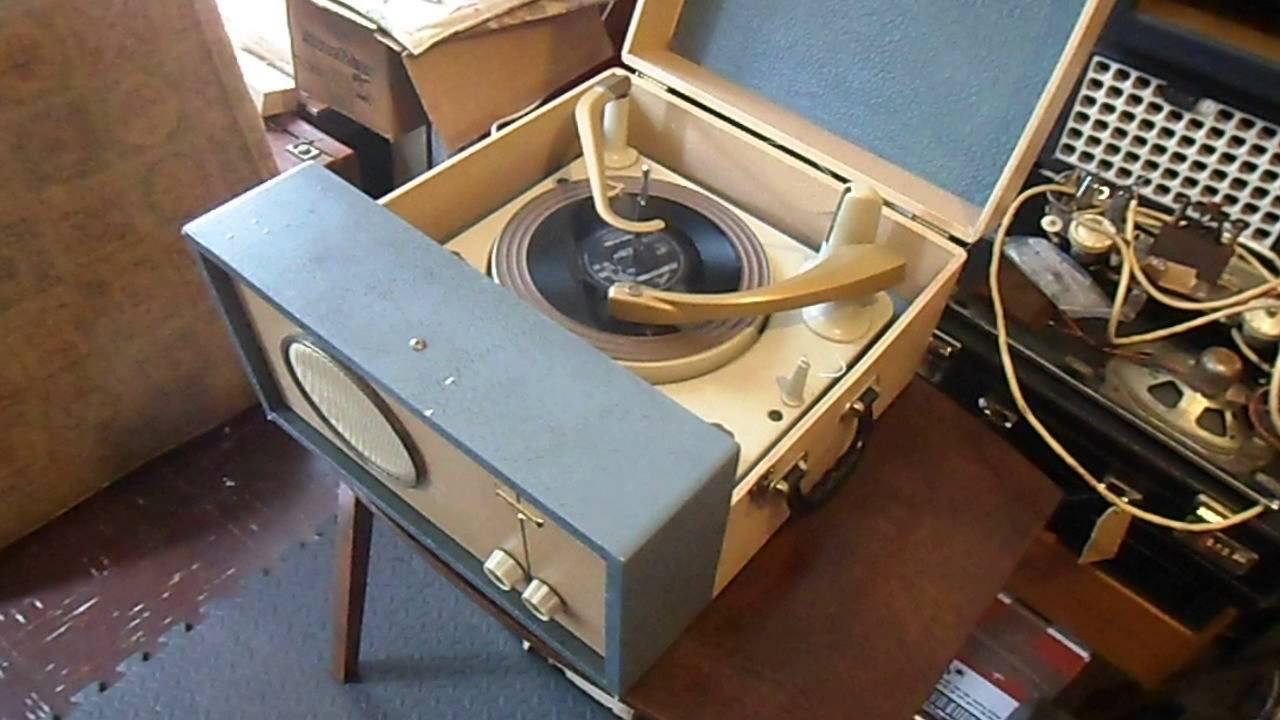 Argosy Record Player - UY85 Rectifier & UCL82 Triode Pentode -  ebay sale