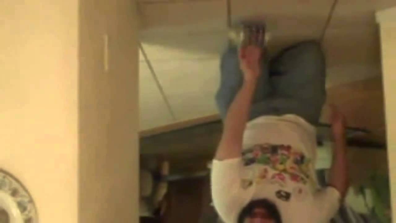 Asalieri Does a Barrel Roll (reupload)