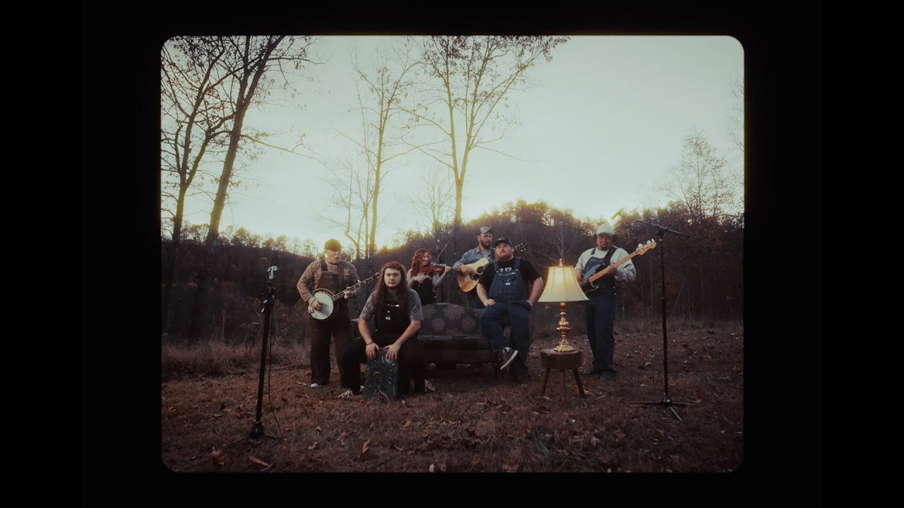 The Creekers - Lay You Down (Live From The Holler)