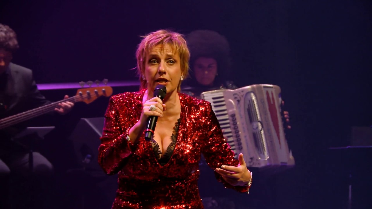 Mylène d'Anjou | Zonder bagage