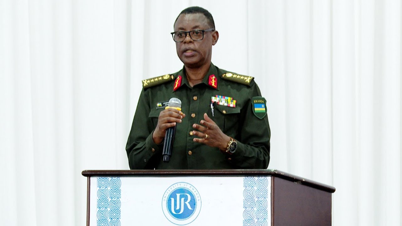 Ni ubwa mbere Gen. Kabarebe avuze icyo yari ashinzwe ku rugamba || Ikiganiro kiryoshye