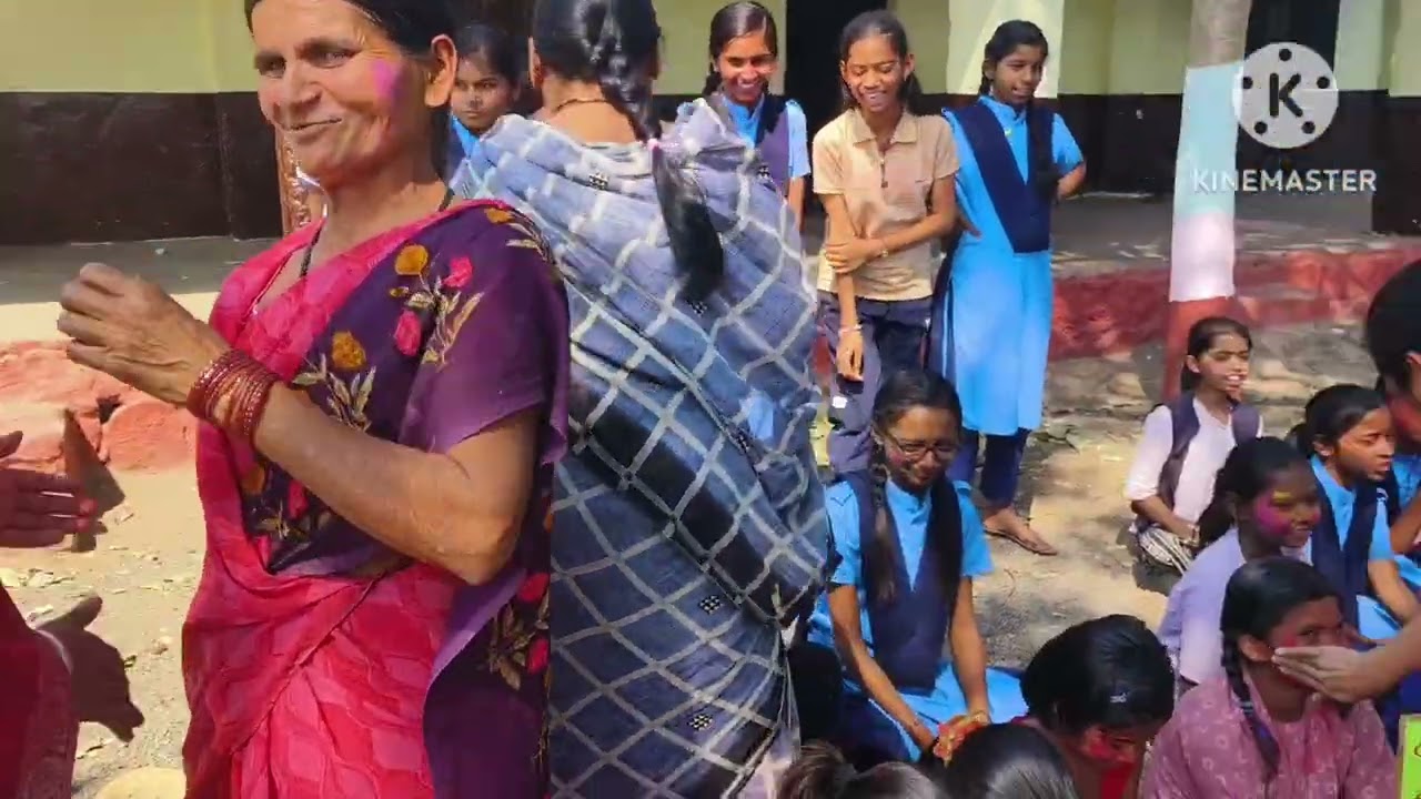 गोदरी शाळेत होळी उत्सव....