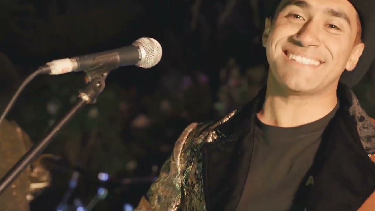 ALEXIA LILLO Y SU BANDA EN VIVO
