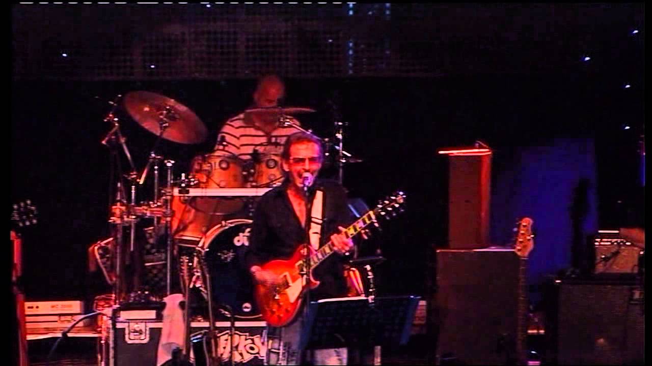 Hey Tonight - Ren&eacute; Innemee & The Revival Band