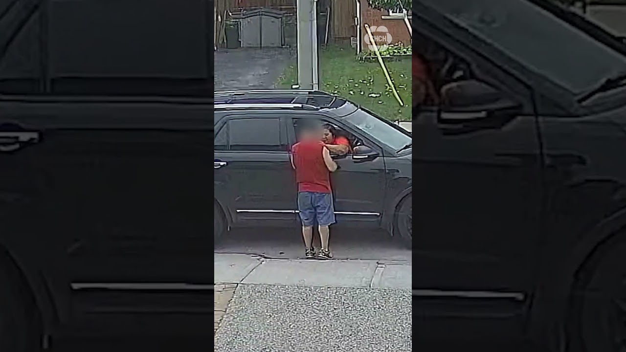 Video shows suspects stealing Hamilton man’s necklace in daylight distraction theft