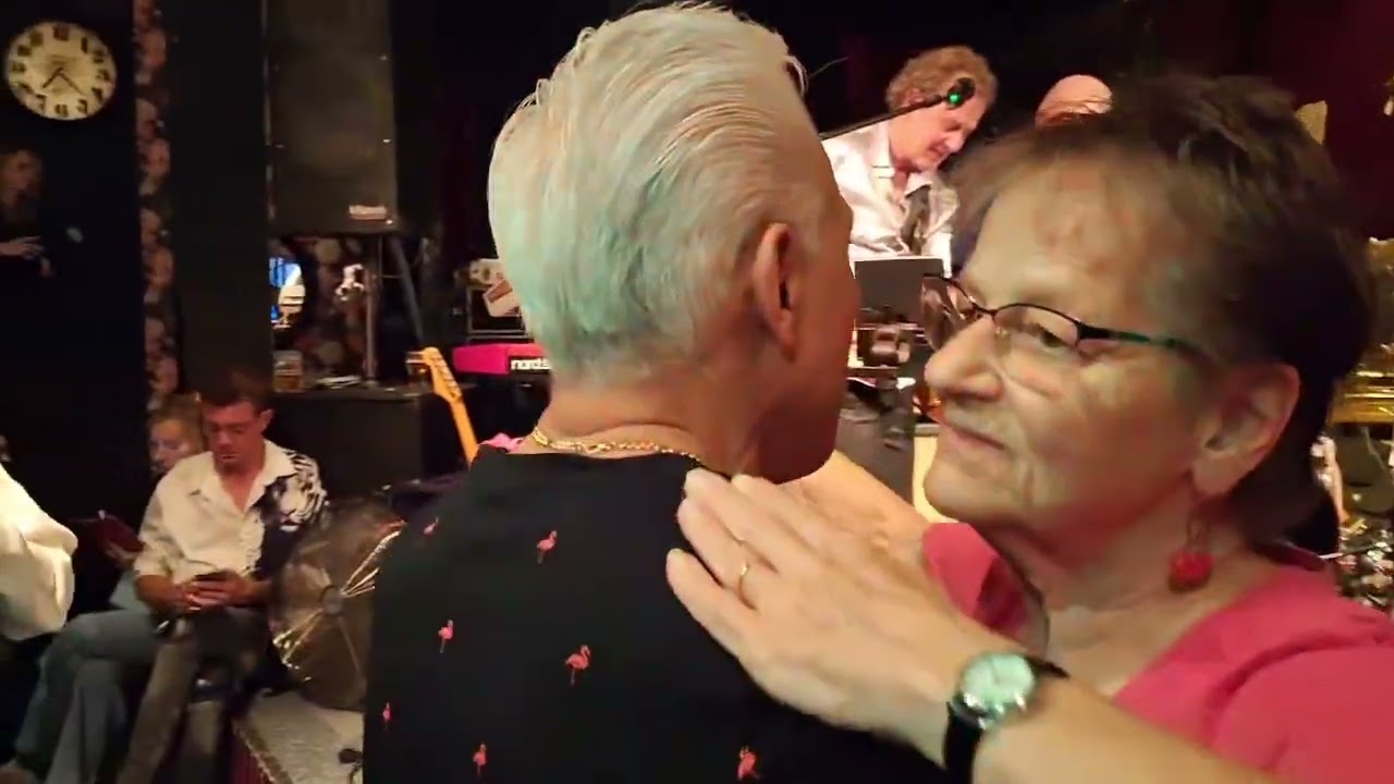 Frits Lagcher en Lars Muller met de band FRiTS, The Sky is Crying. 21-092025