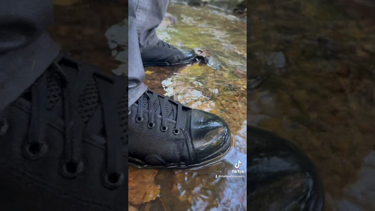 The Maritime Assault Shoe from Altama Boots are trusted by the US Navy and we see why! #tacticalgear