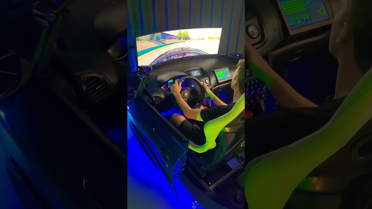 O Cockpit Simulador montado em um Peugeot ficou pronto! Ser&aacute; que vai durar? Hahaha
