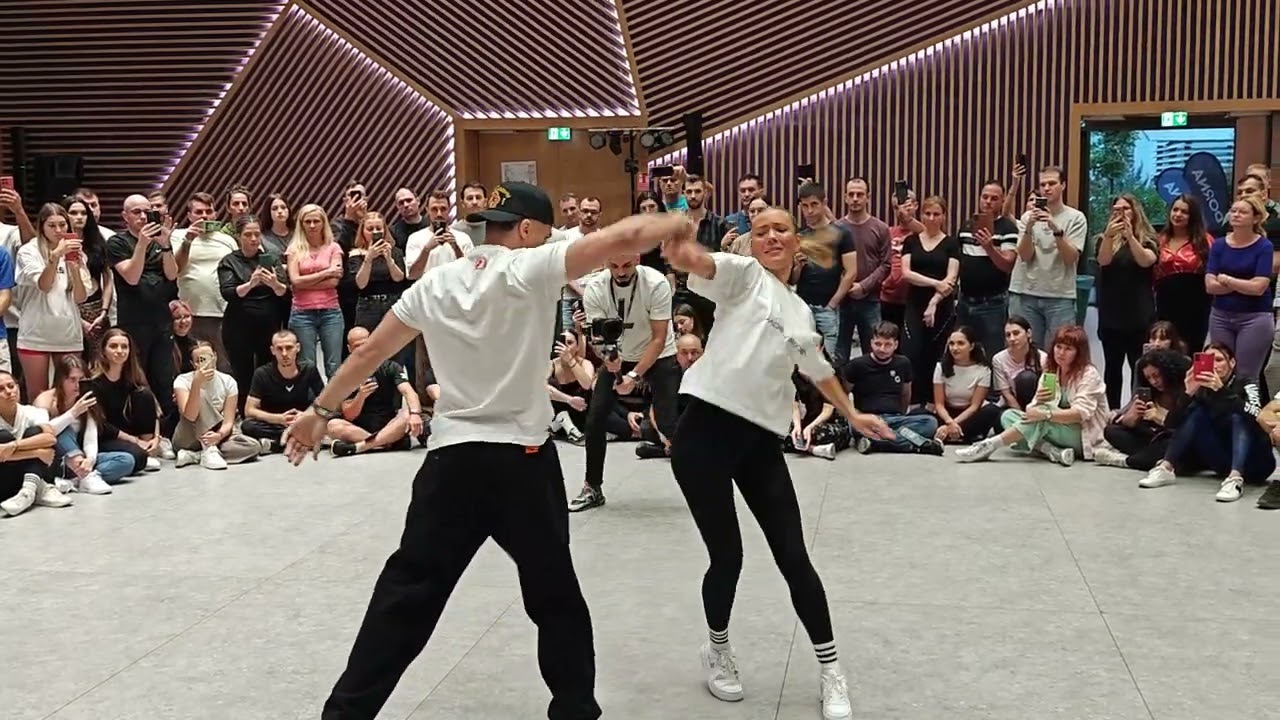 B2B Bucharest Melvin and Gatica  bachata dance