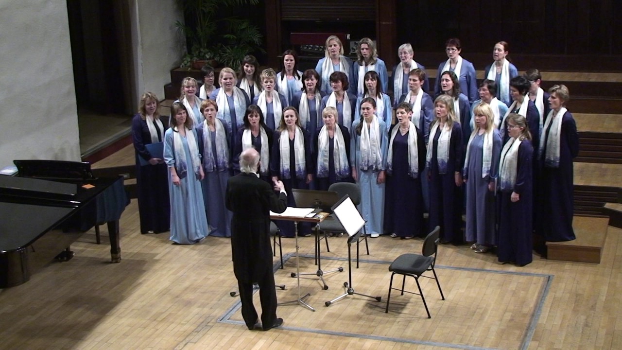 U panského dvora - arr. Frant. Chodura / Pěvecký sbor jihočeských učitelek, T. Pártl