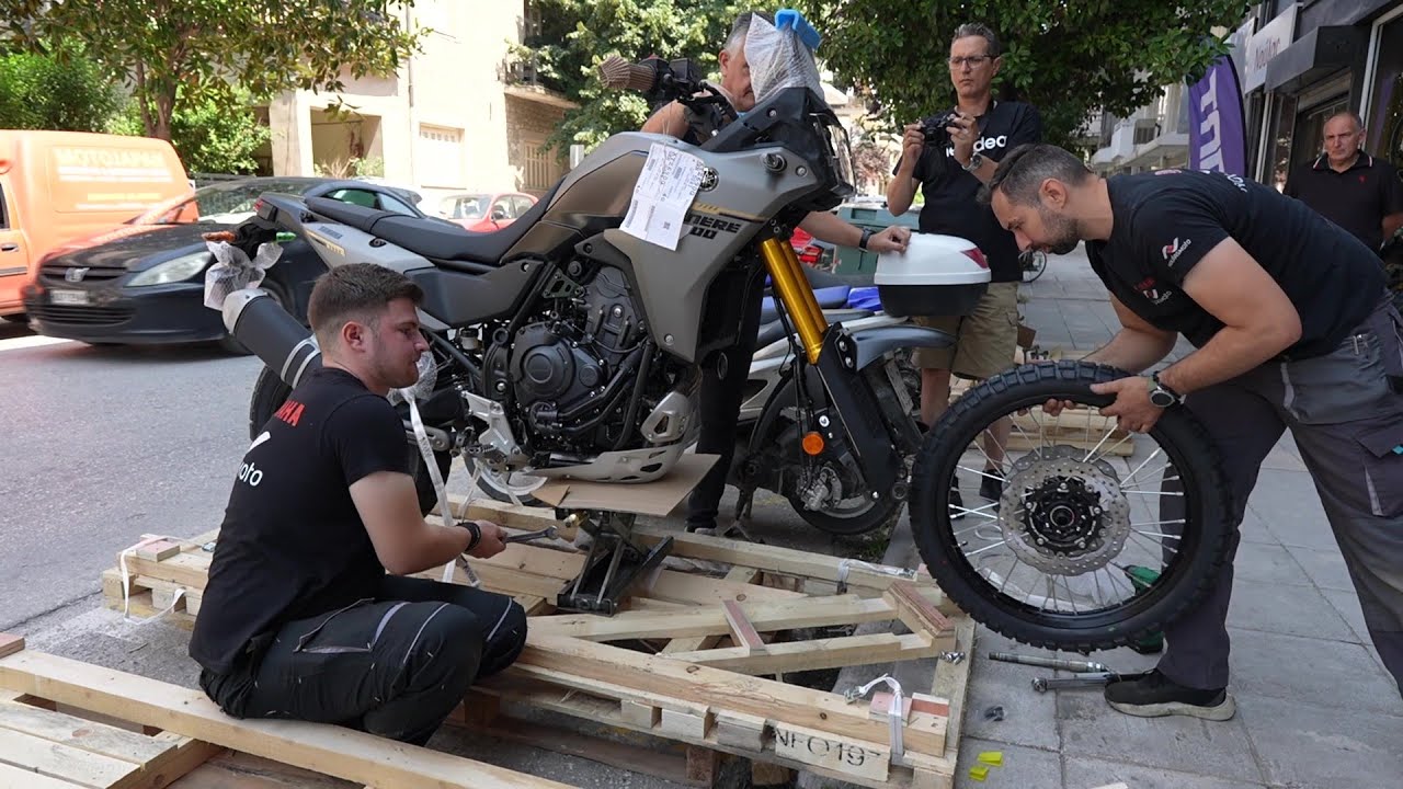 unboxing YAMAHA TENERE 700 camo 2025