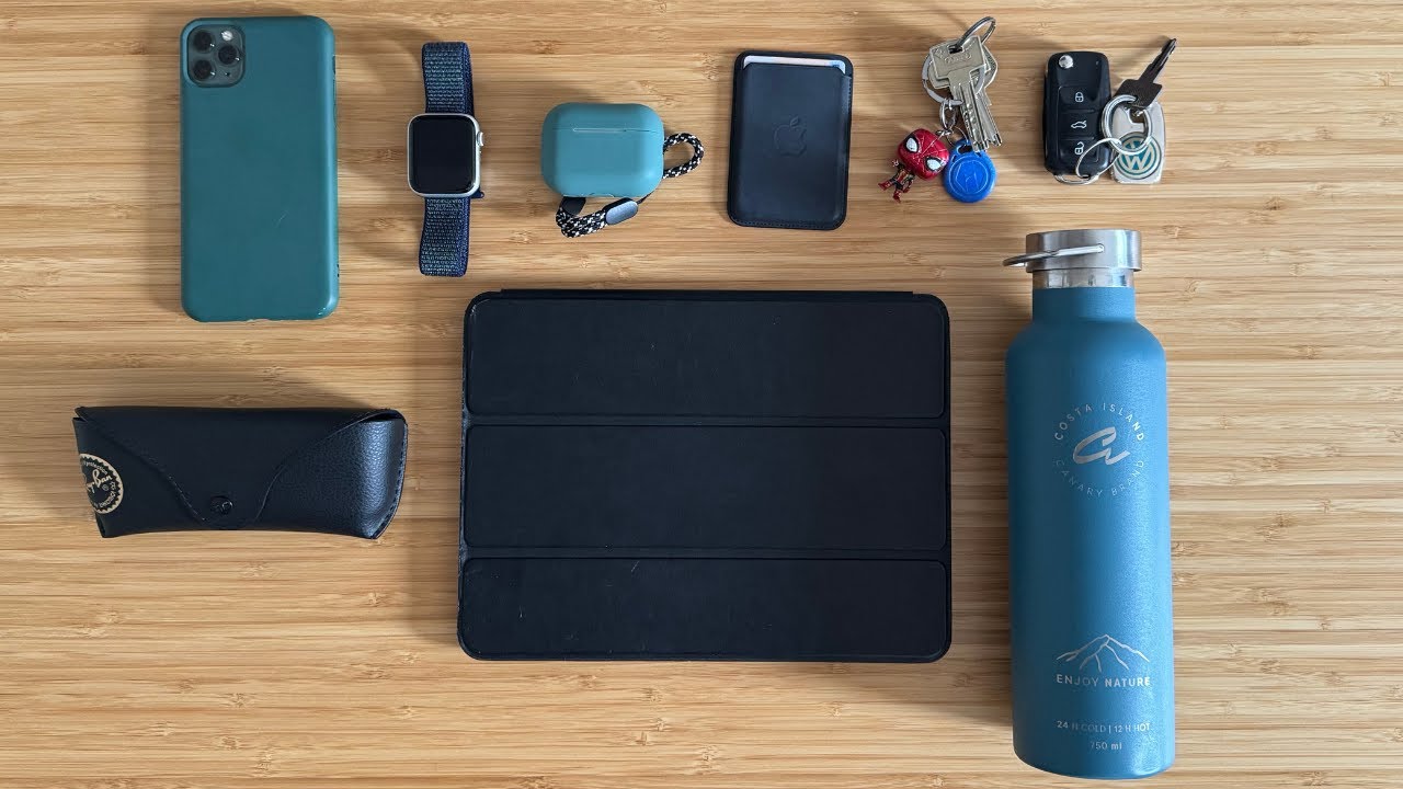 ¿Qué utilizo en mi día a día? |  EDC 2024 📱🎧🚶🏽‍♂️