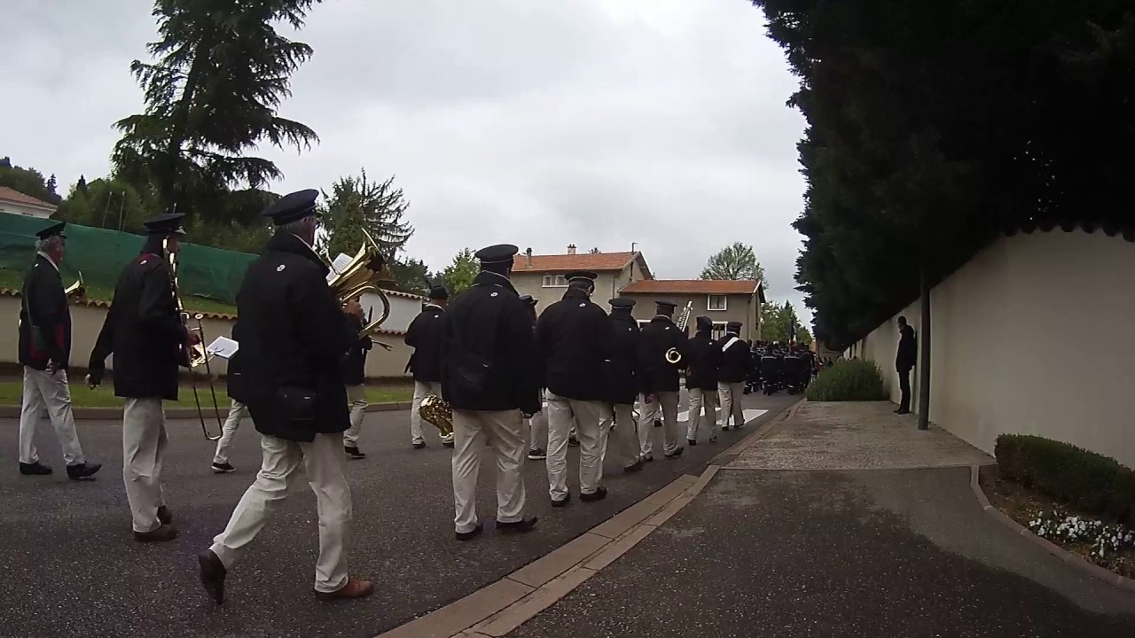 FILE0123 marenne 08 05 2017 salut au 85 eme