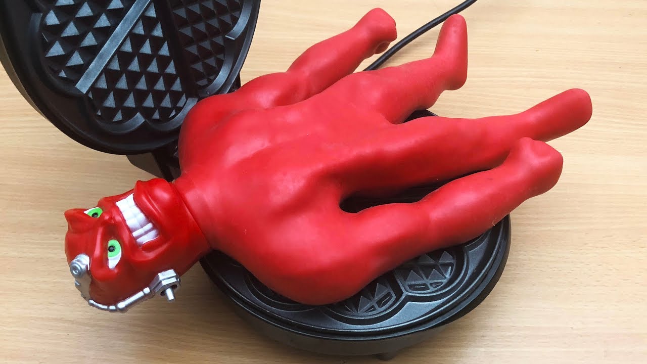 EXPERIMENT WAFFLE IRON vs STRETCH VAC-MAN (toy)