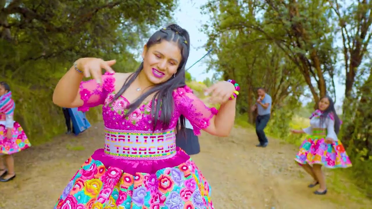 Medallita De Tayacaja Tema: No Me Mires Con Desprecio (Video Oficial) Primicia2024 - 2025