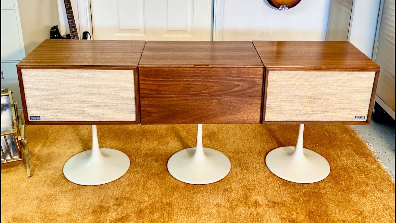 Restoring a KLH Model Twenty Plus including the Garrard AT5/Model 3000 Record Player