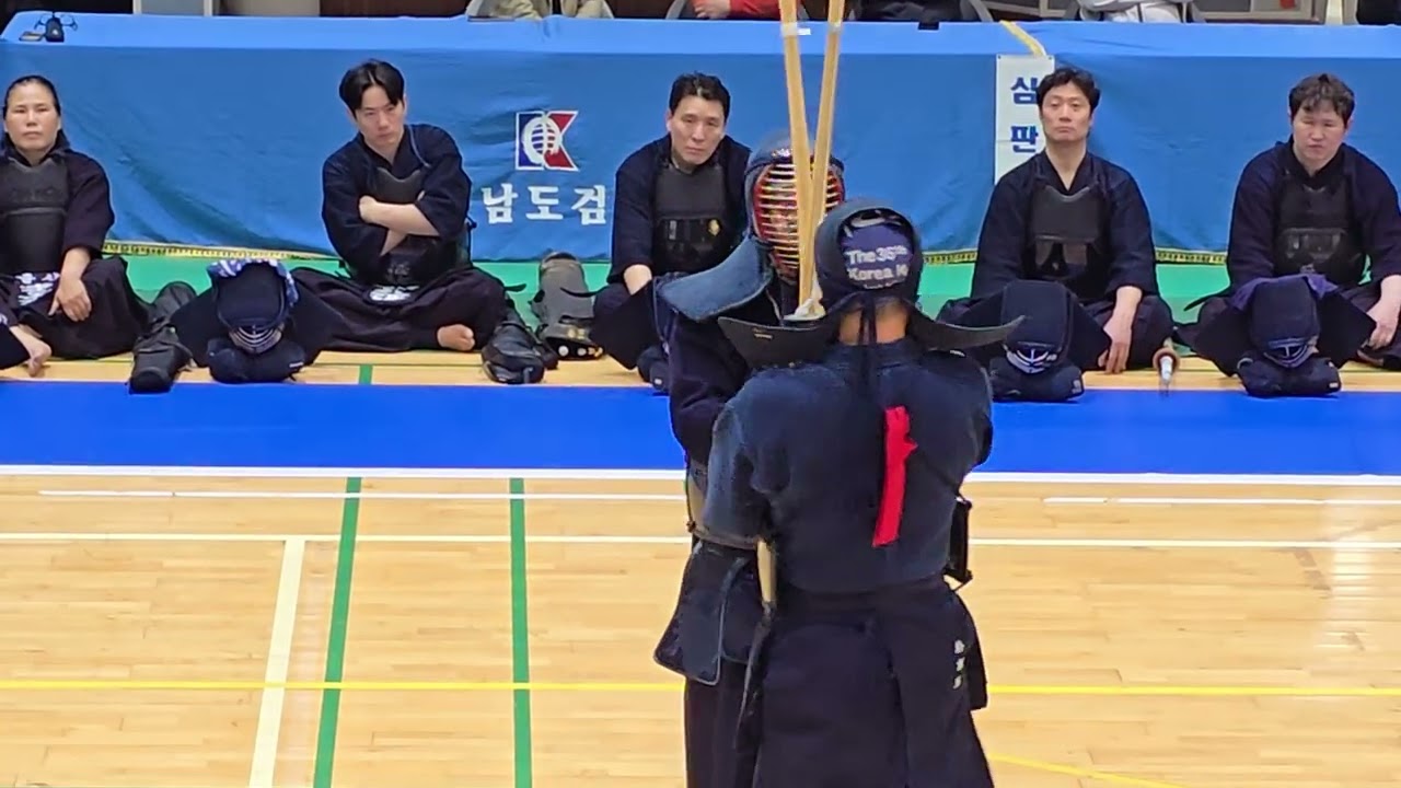 2025년(제50회) 대한민국 고단자검도대회 부장 박경옥 8단(홍) 김정국 8단(백)