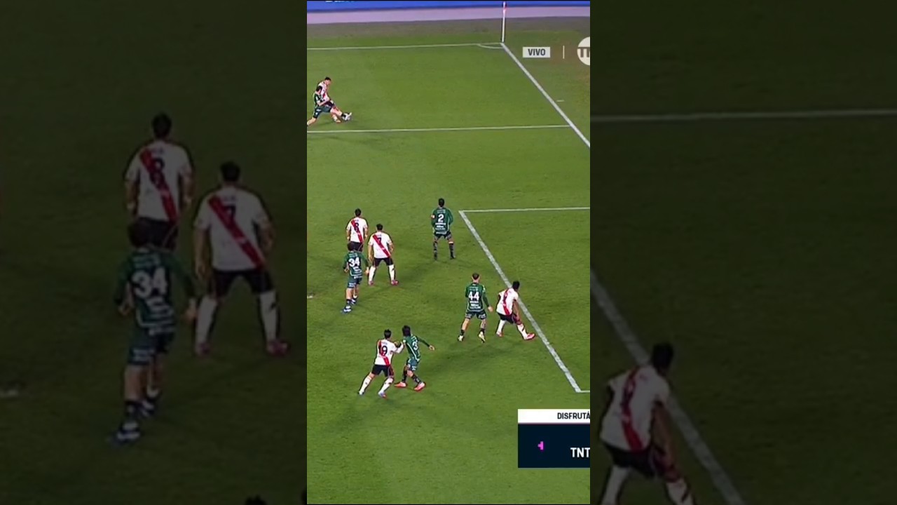 Offside? gol anulado a Borja (River Plate - Sarmiento)