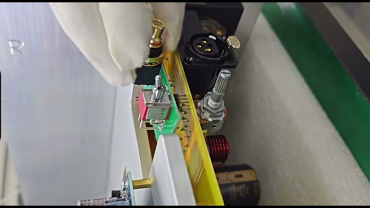 FM711  Amplifier Assembly | Precision Build & Pure Analog Sound