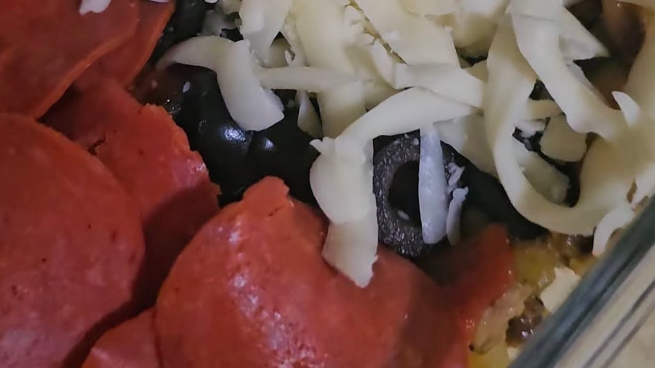 DAY 9 / PIZZA PROTEIN BOWLS MEAL PREP // 30 DAY KETO CHALLENGE  