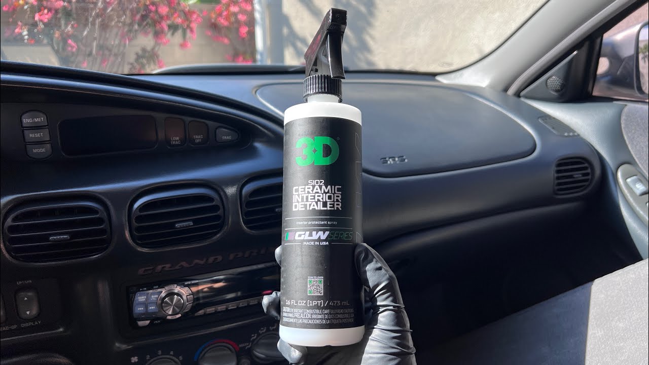Interior Wipe Down With The New 3D GLW SiO2 Interior Ceramic Detailier