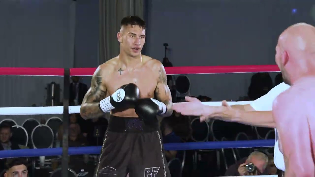 FULL FIGHT: MICHAEL FAFERA vs DARRYL SHARP | BATESON PROMOTIONS LEEDS