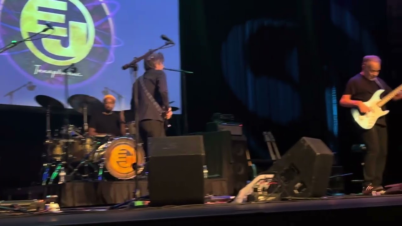 ZAP! - Eric Johnson with Andy Wood 10/12/25