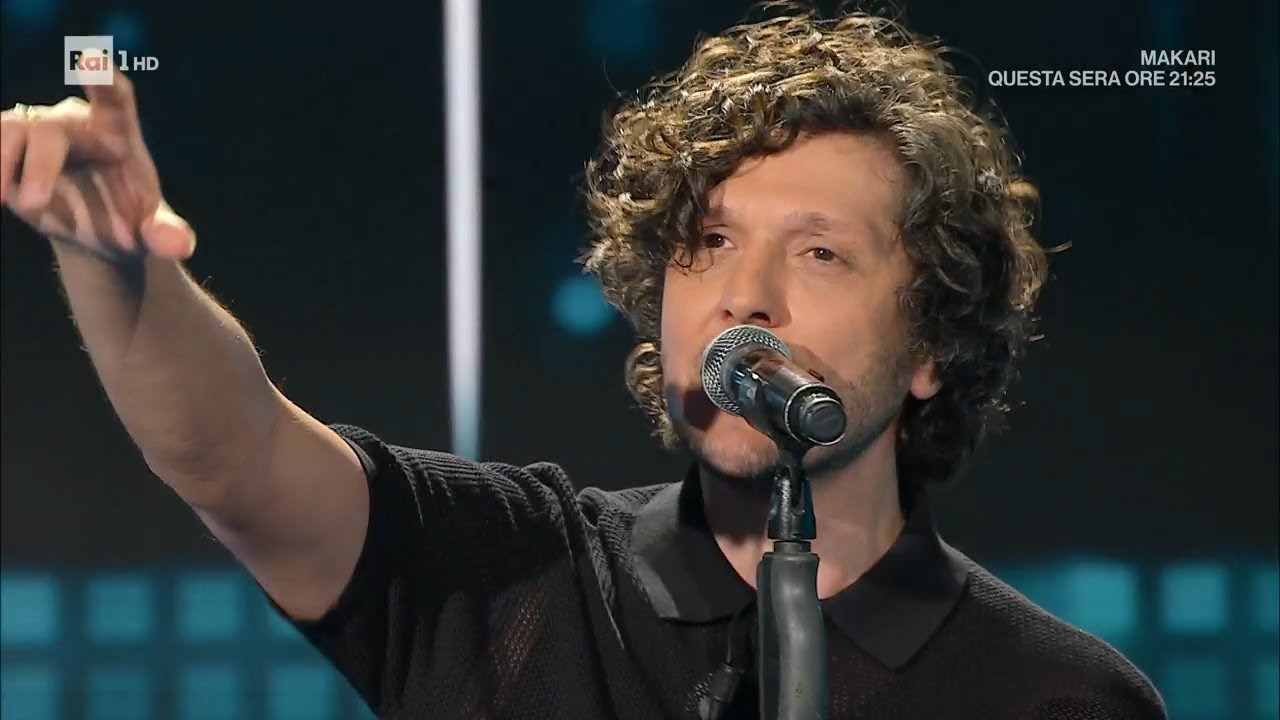 Ermal Meta canta 