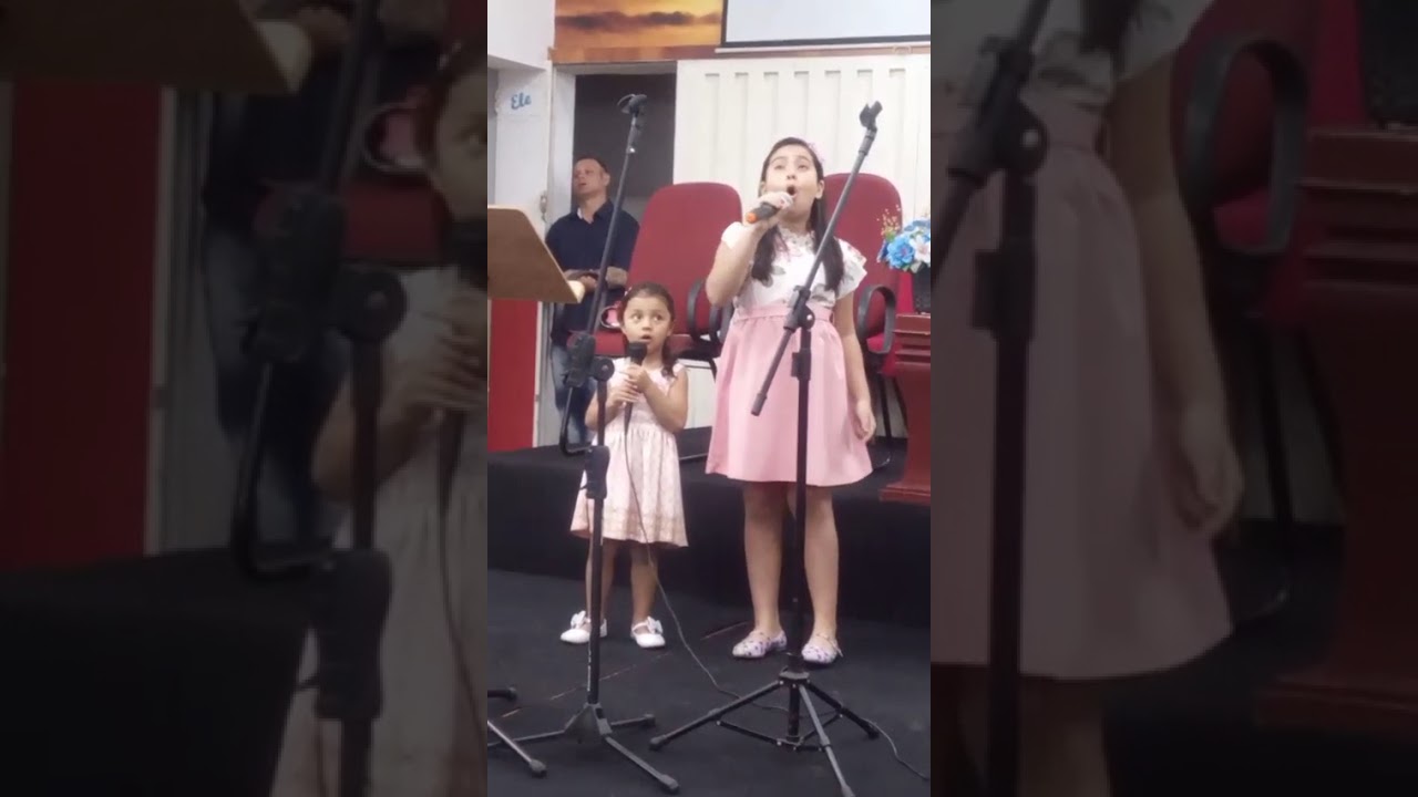 Emanuelly e Antonella,louvando e adorando aquele que é digno! Jesus Cristo 🙌