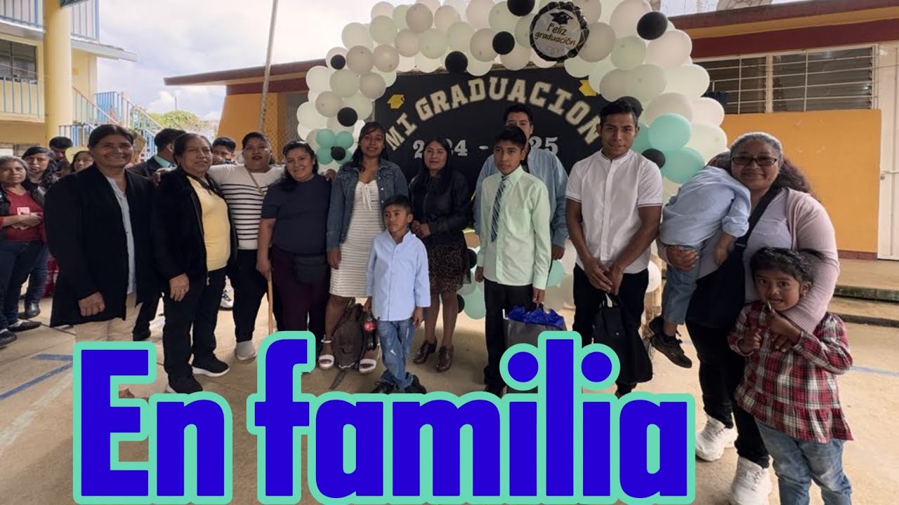 Asi convivimos en familia  después  de la clausura  ,con una rica barbacoa de borrego