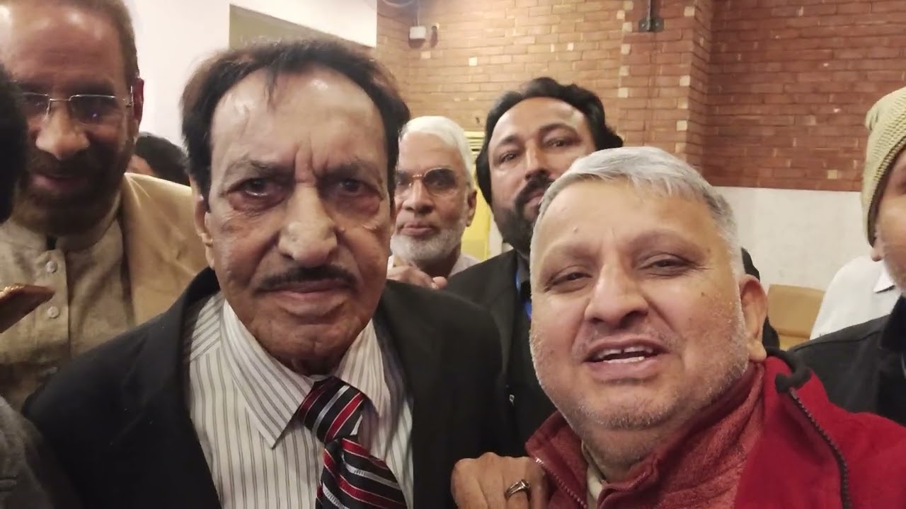 Golden Memories With Living Legend Senior Artist Mustafa Querashi