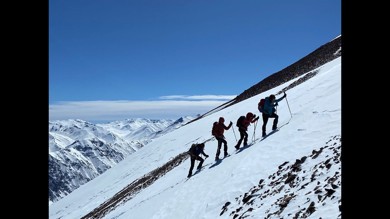 Cerro Manch&oacute;n Invernal desde Los Bronces por Trekking Senior y Traves&iacute;as Grupo 10K