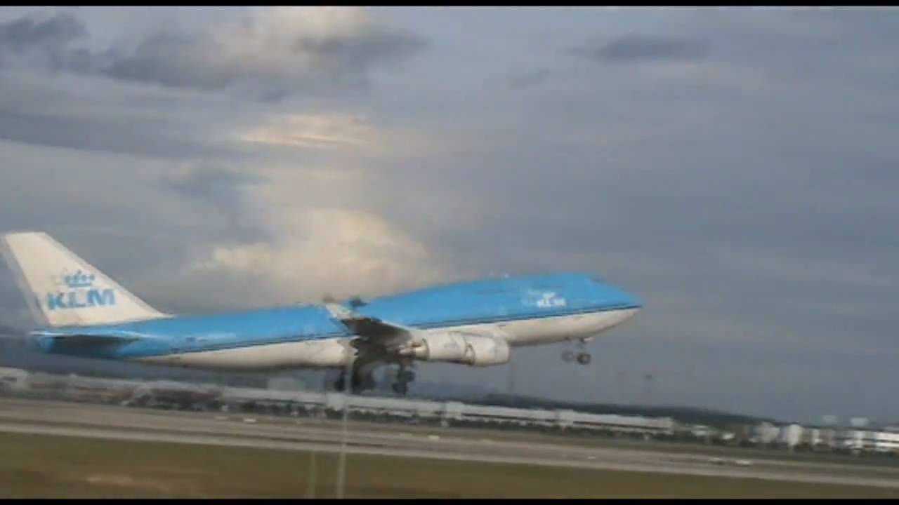 KL809 B74M KLM To Jakarta Takeoff 14R At Kuala Lumpur International