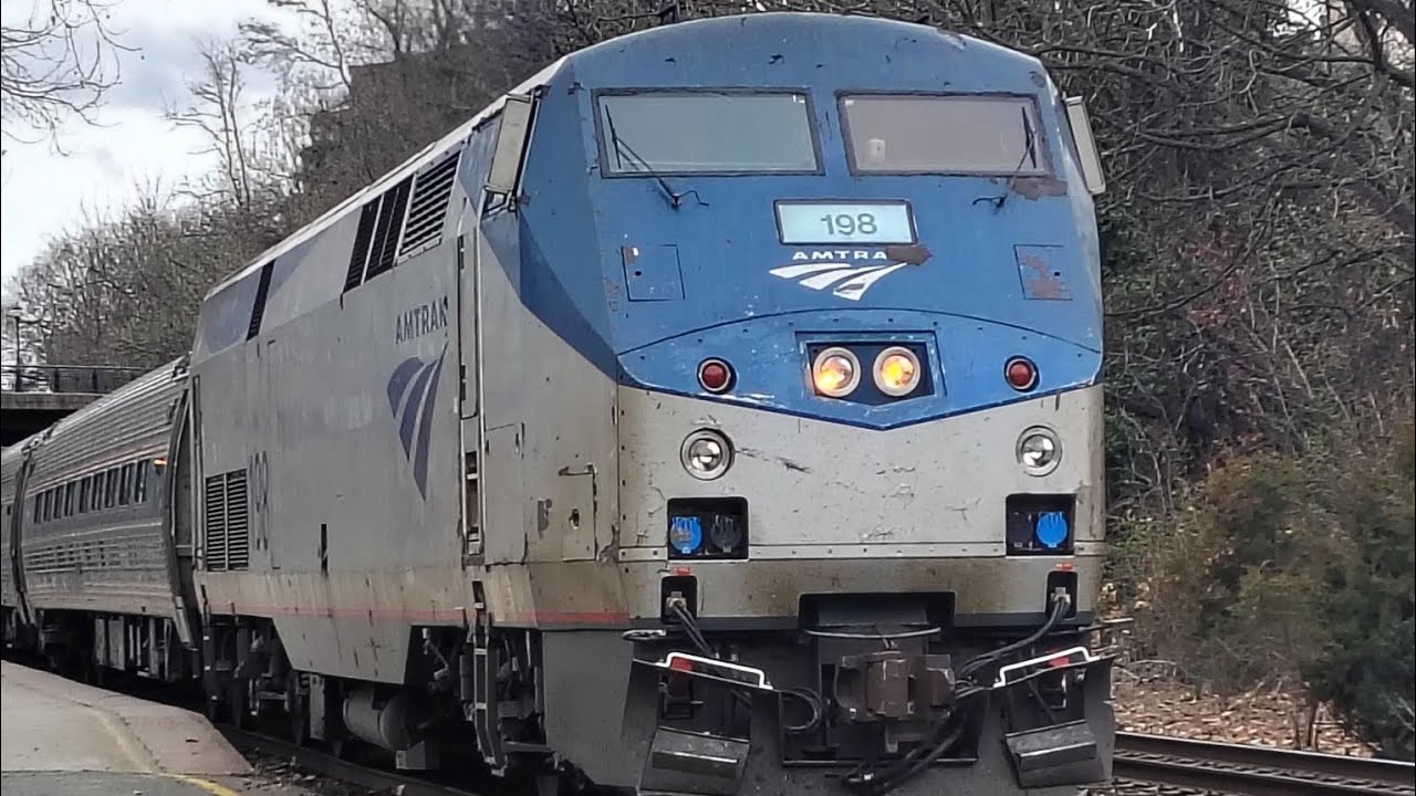 Amtrak 156 deporting Charlottesville Va 