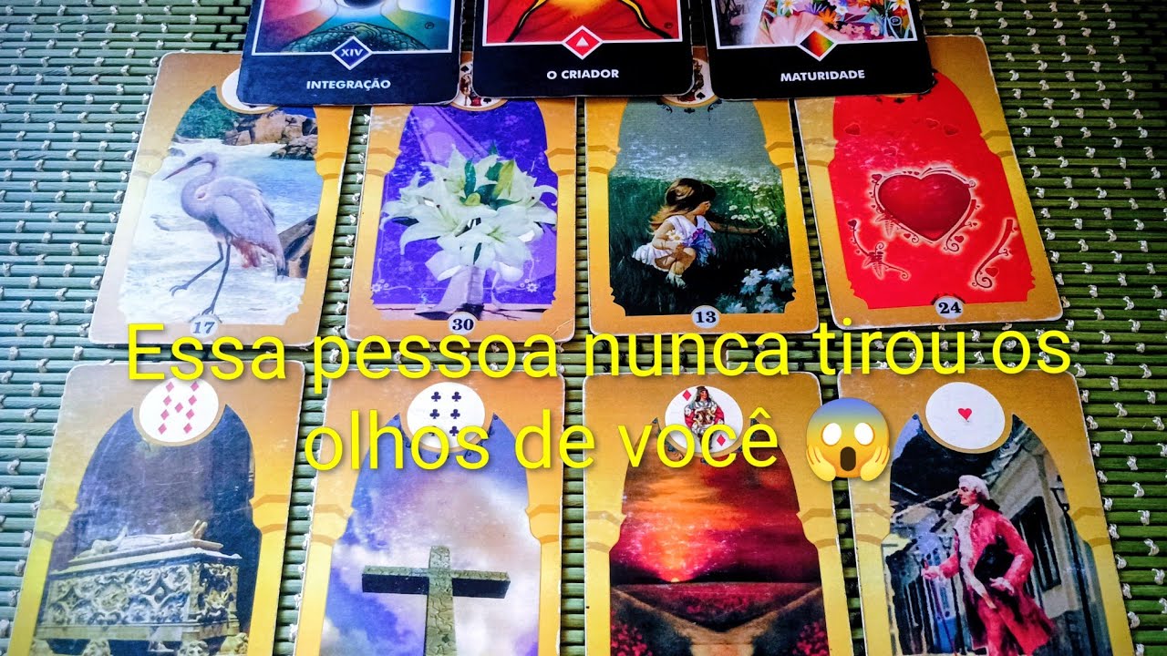 AQUÁRIO ♒ Alguém confessa o que sente... Nunca tirou os olhos de você