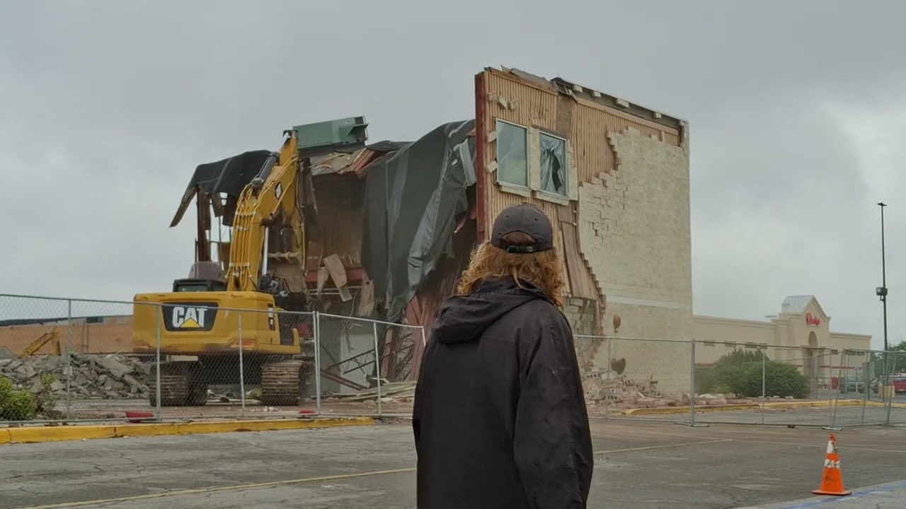 Demolition of Findlay Village Mall